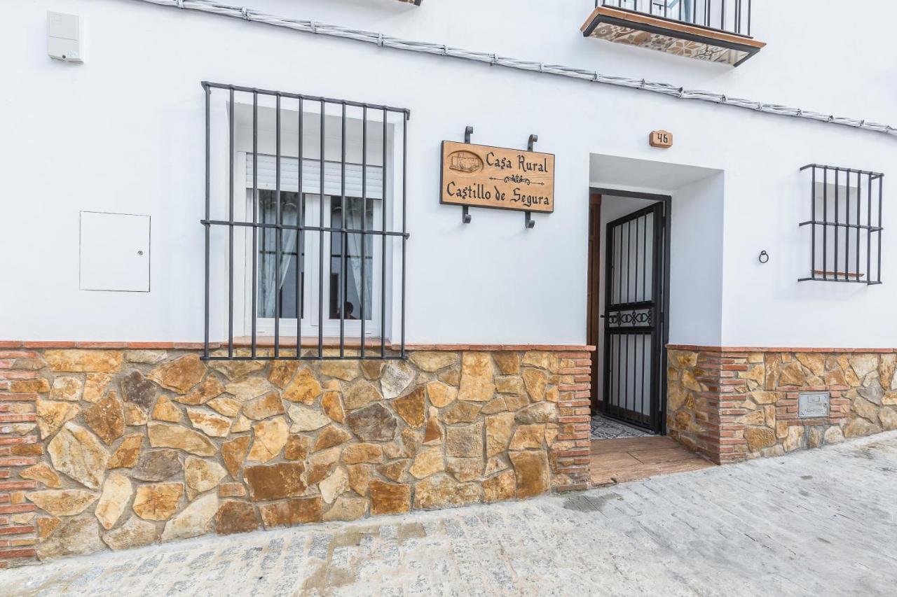 Casa Rural Castillo De Segura Segura de Leon ภายนอก รูปภาพ